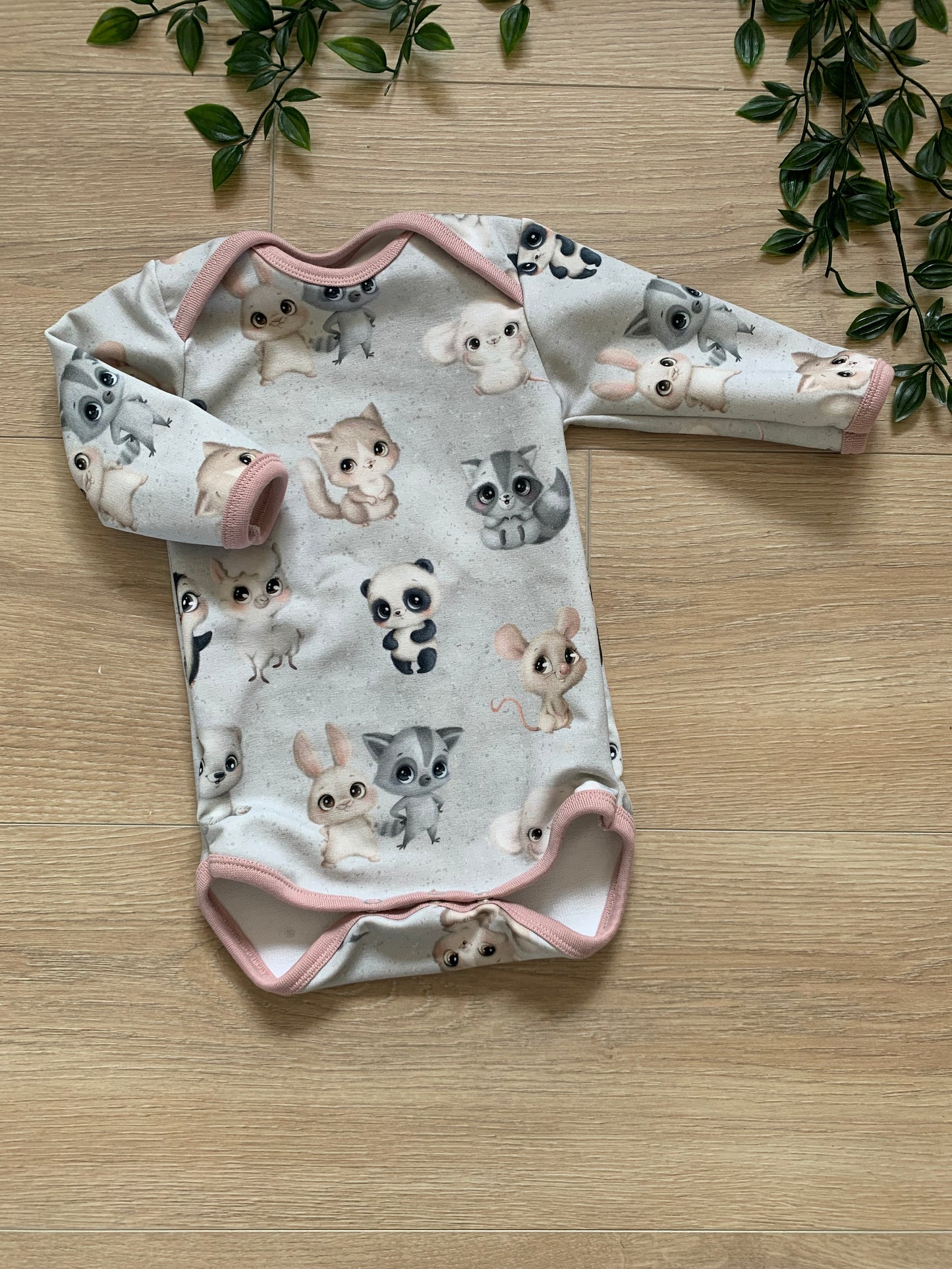 Body m/ søde dyr, str 56 🌸