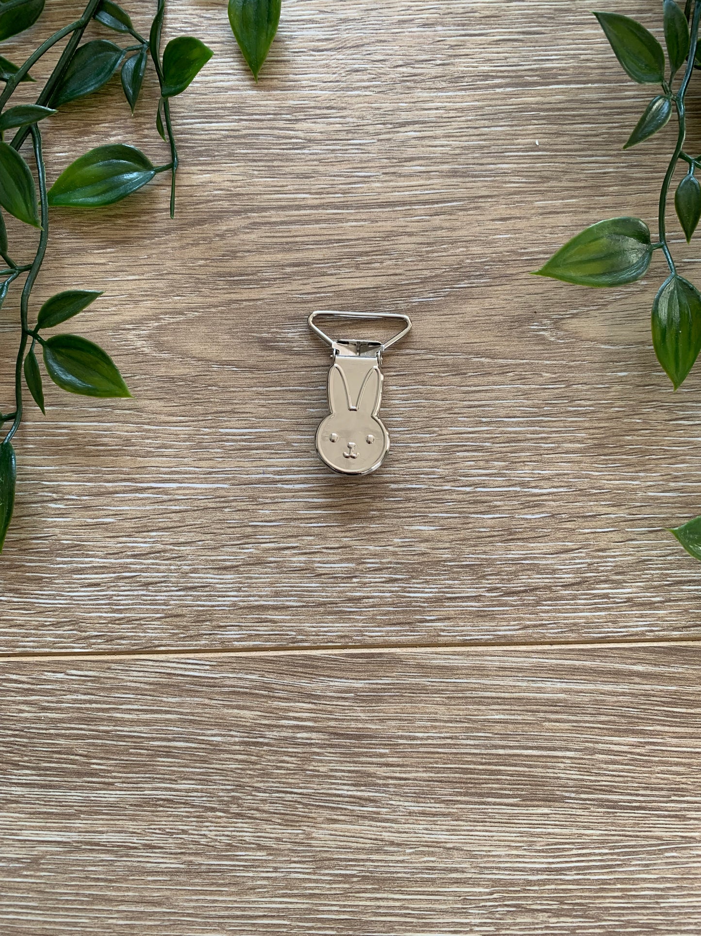 Kanin metal clips 🐰