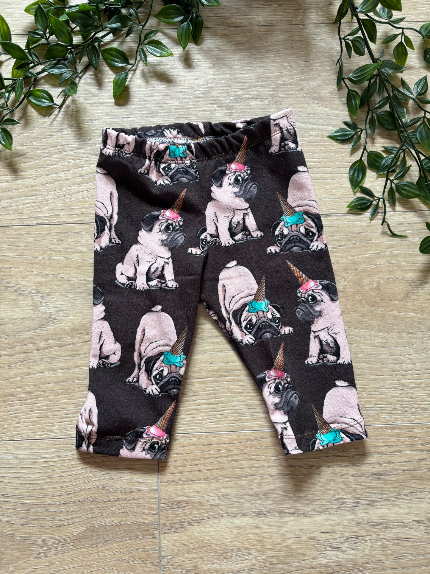 Leggings m/ mopse med is, str 50/56 🍦