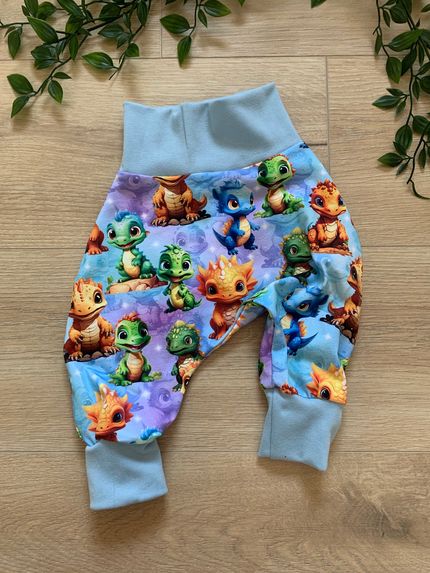 Bukser m/ drager, str 50/56 💙