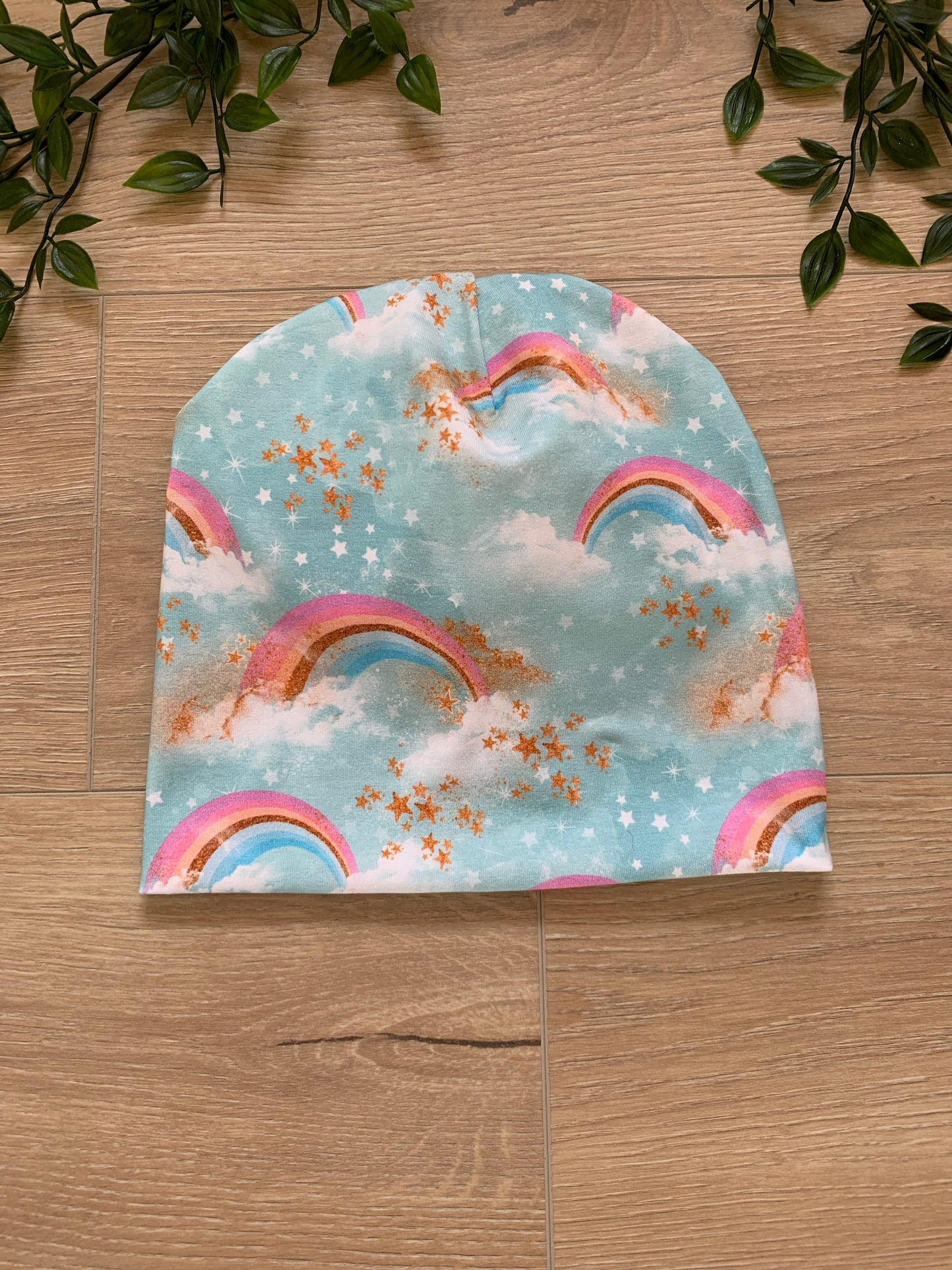 Top hue m/ regnbuer, str 110/116/122 🌈