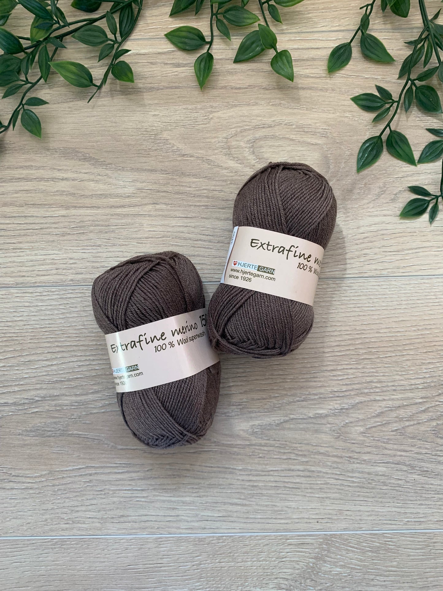 Extrafine merino uld 150 Brun 🤎