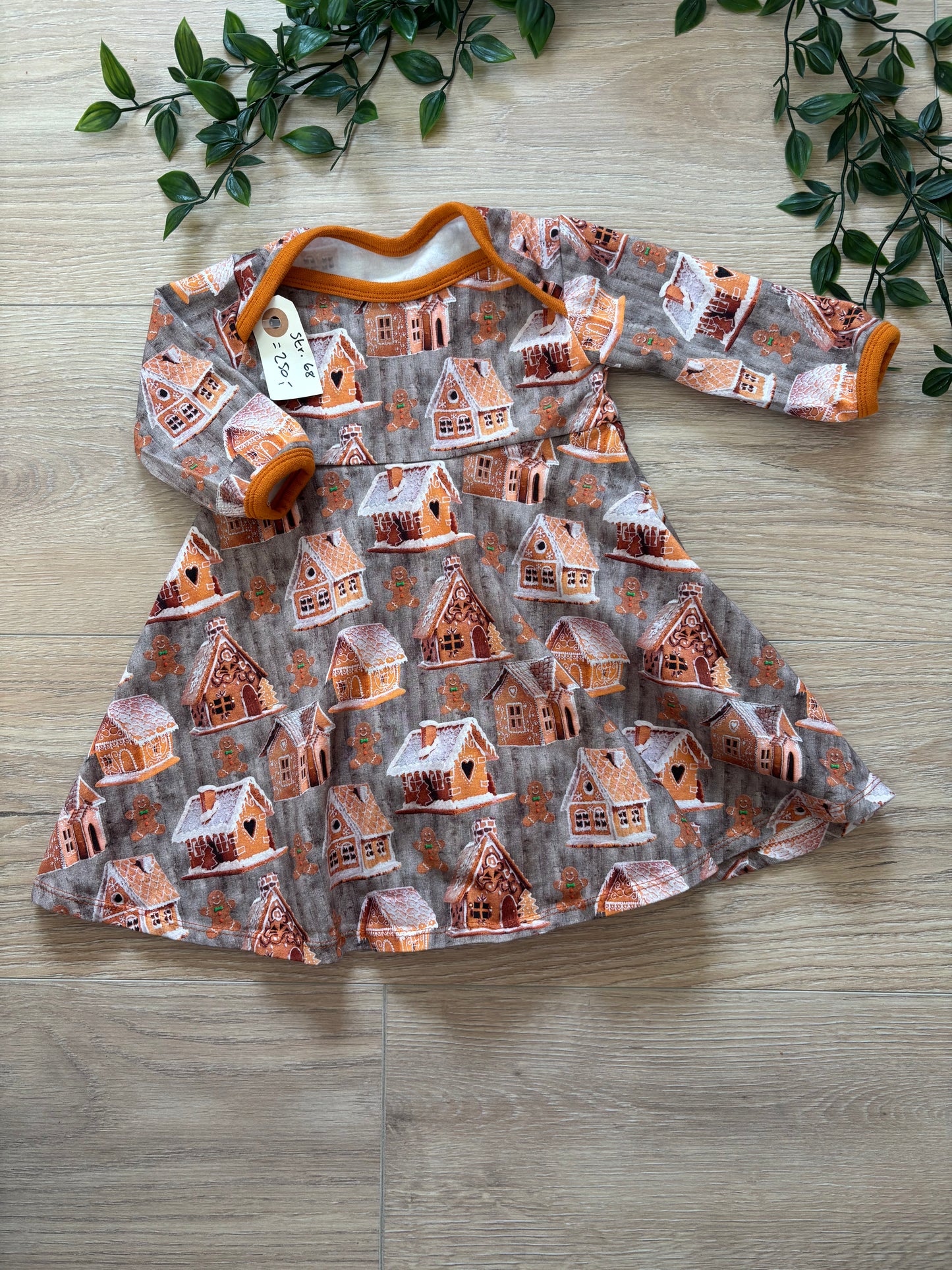 Bodykjole m/ jule småkage huse, str 68 🎄