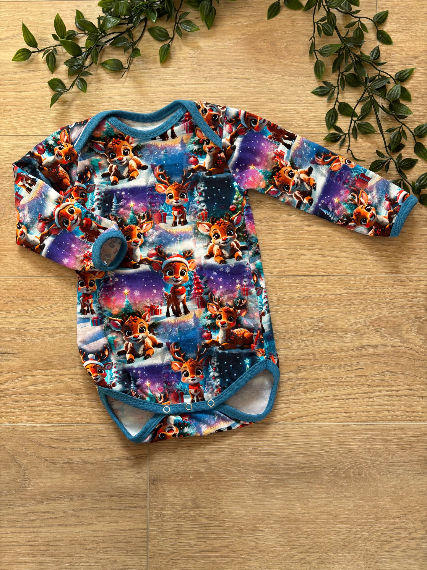 Body m/ jule rensdyr, str 74 🎄