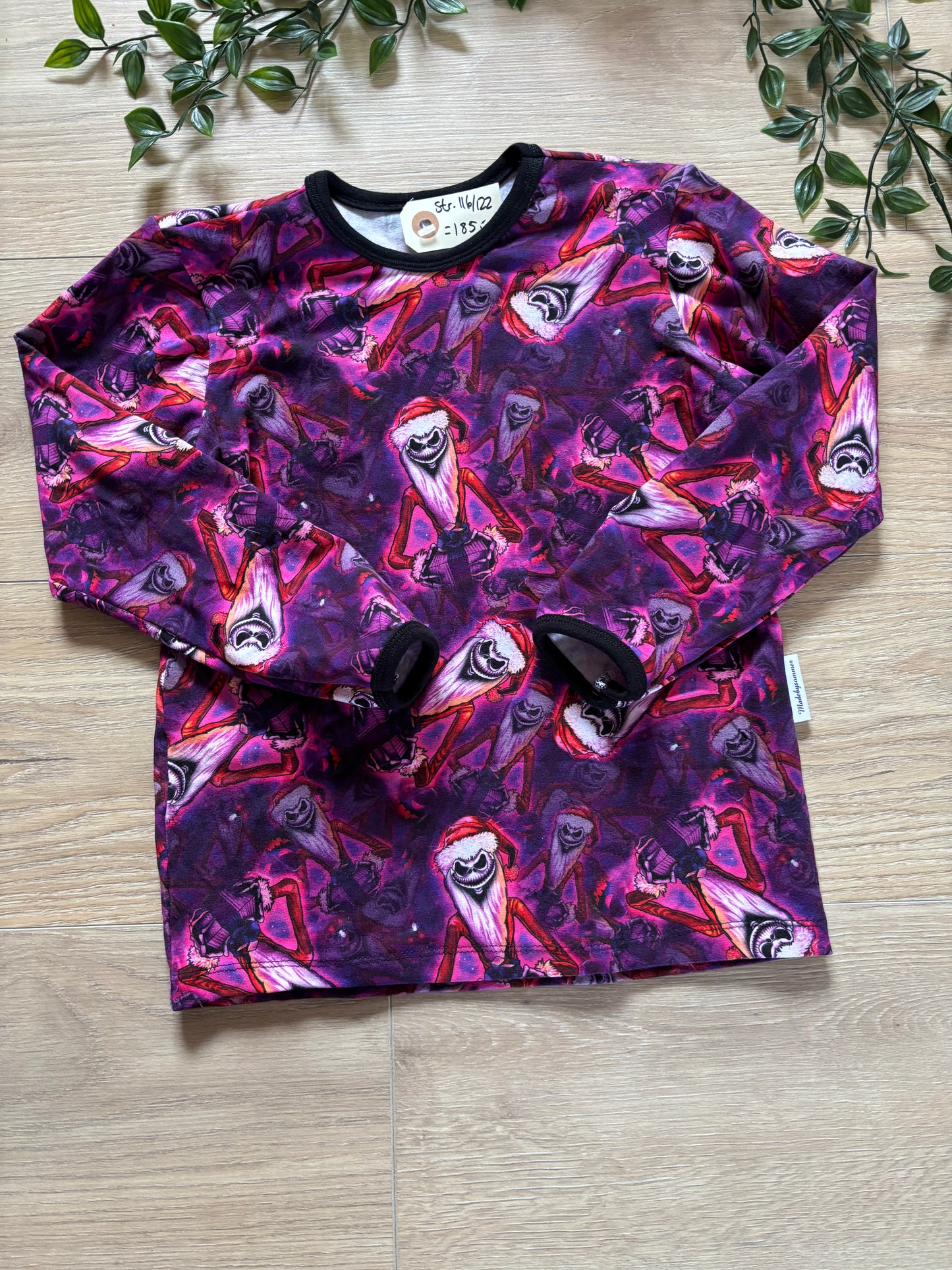 Trøje m/ jule skelet, str 116/122 ☠️🎄