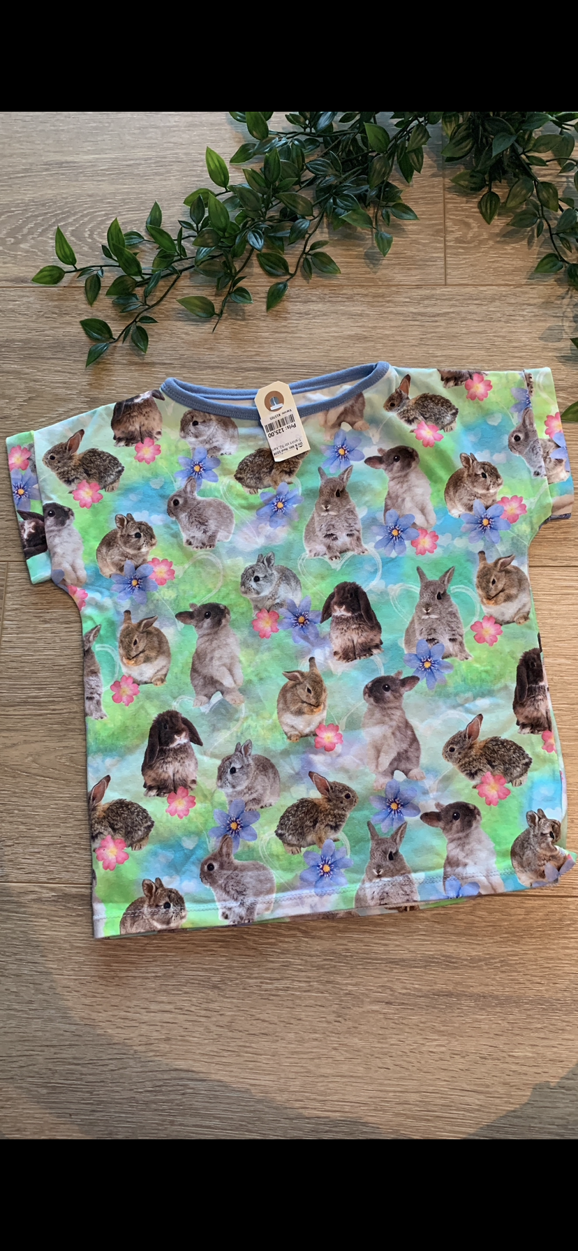 T-shirt m/ kaniner, str 92 🐰