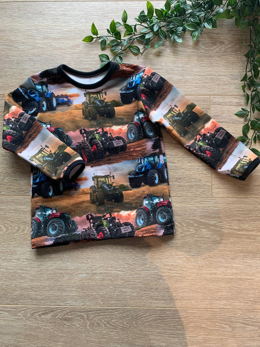 Trøje m/ traktor, str 86/92 🚜