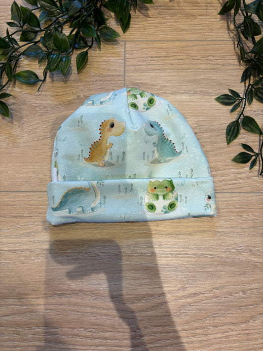 Top hue m/ dino i æg, str 50/52 🦕