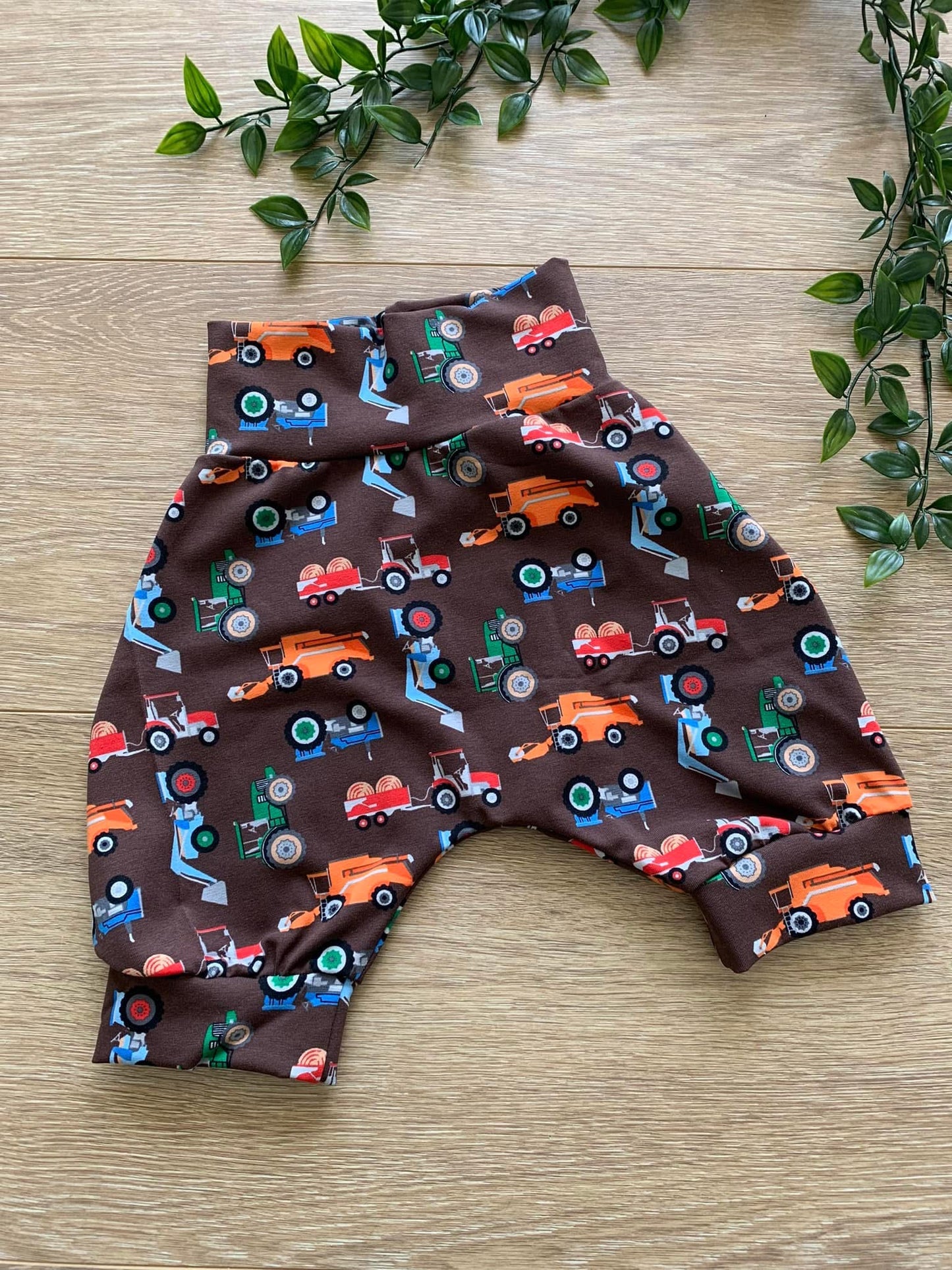 Shorts m/ landbrugsmaskiner, str 86/92 🚜