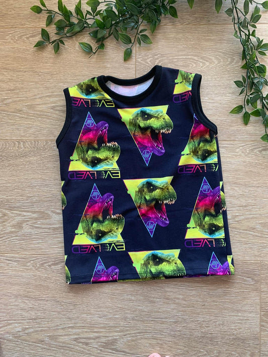 Tanktop m/ dinosaur, str 110/116 ✂️