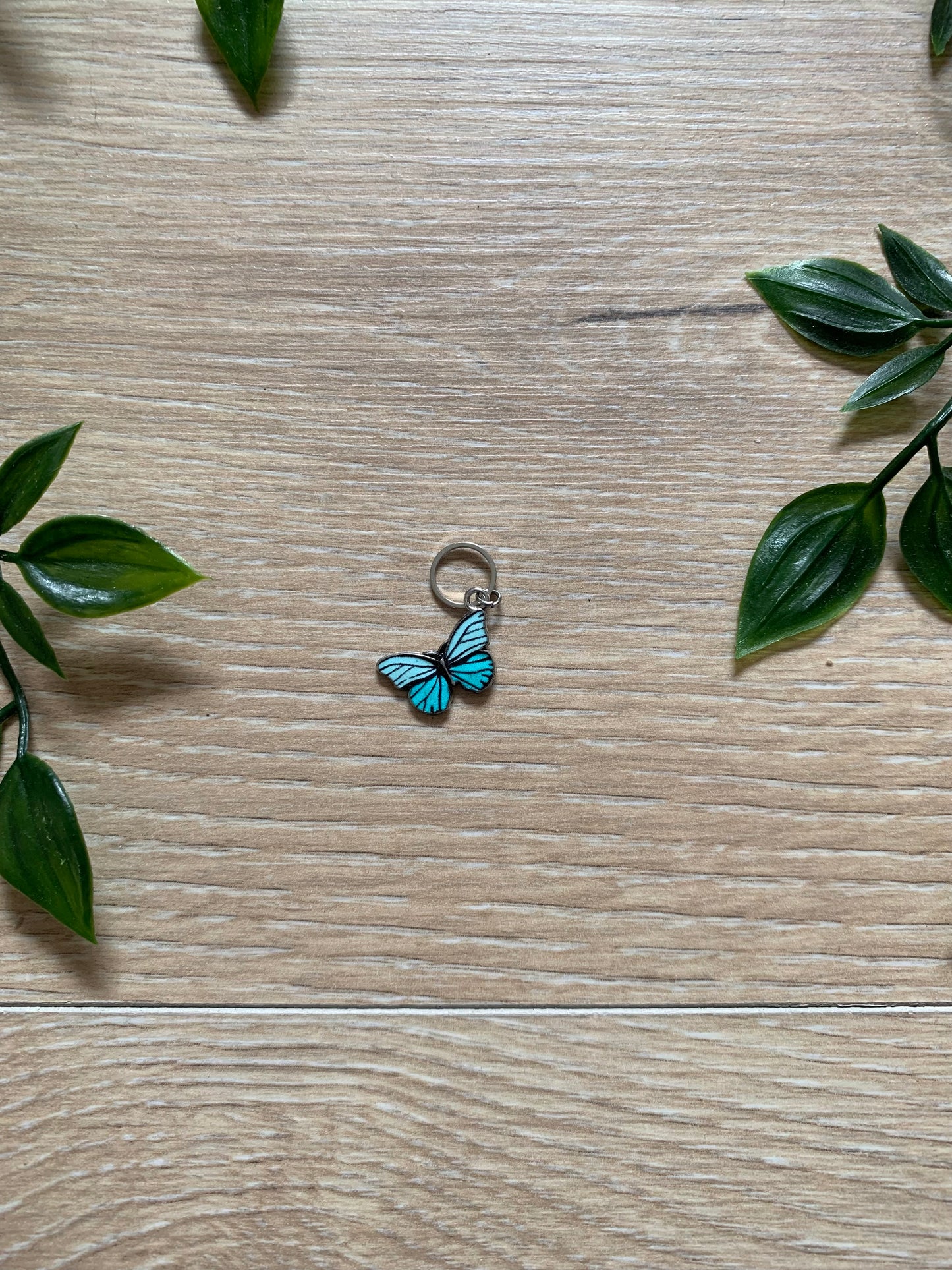 Maskemarkør, sommerfugl i turkis 🦋
