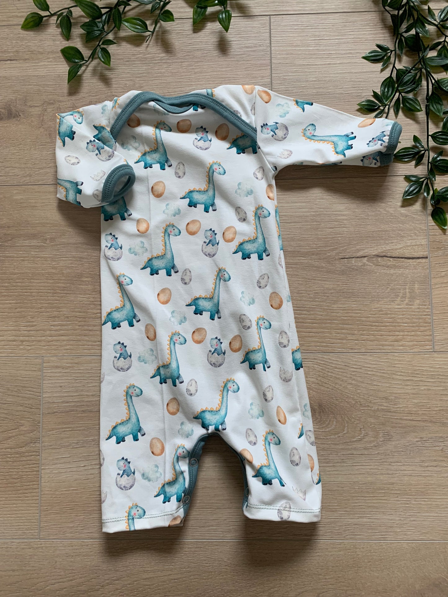 Heldragt m/ mint dinosaurs, str 50 🦕