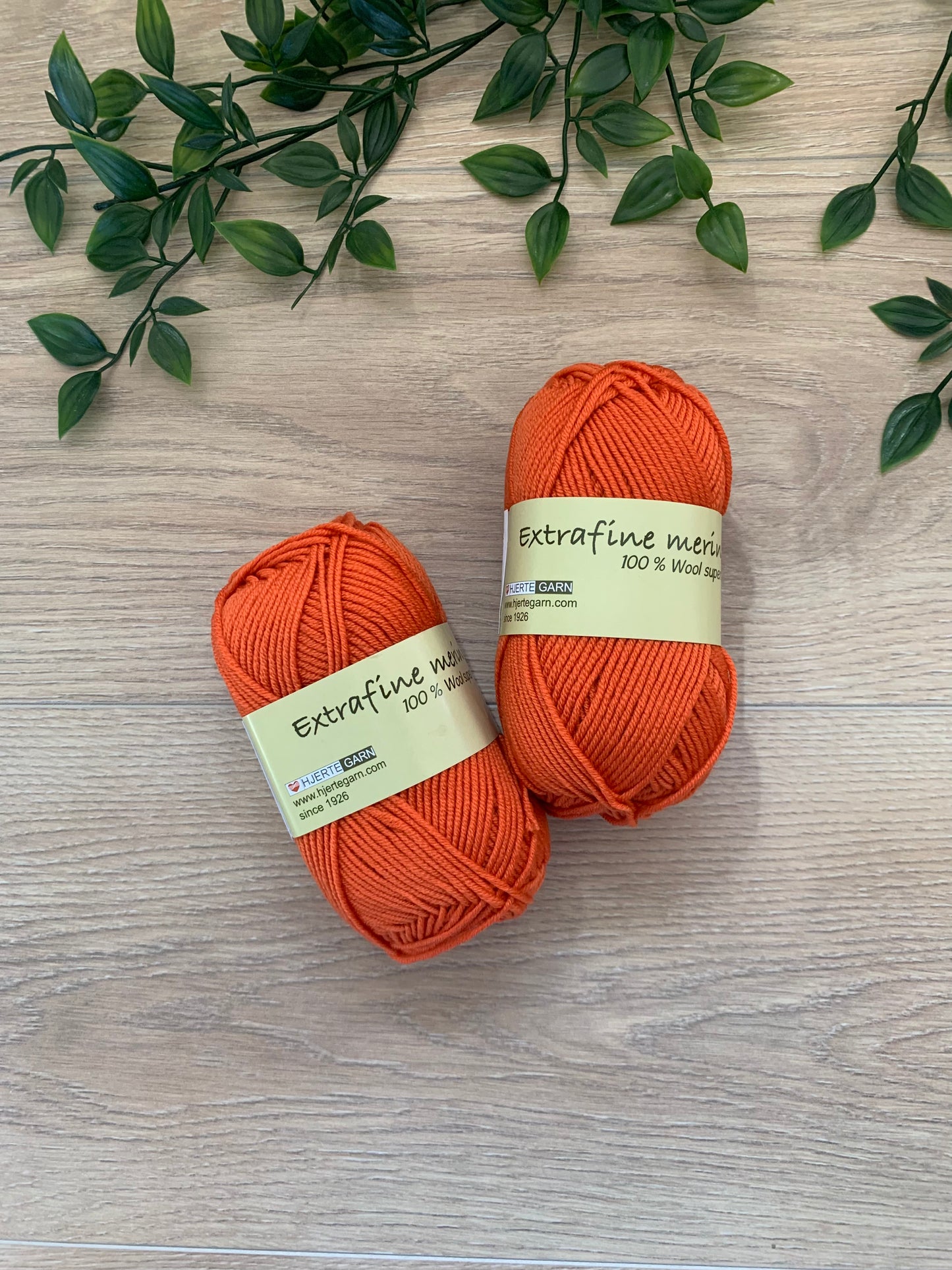 Extrafine merino uld 120 Orange 🧡