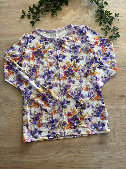 Dame trøje m/ lille blomster i viskose Jersey, str S 💜