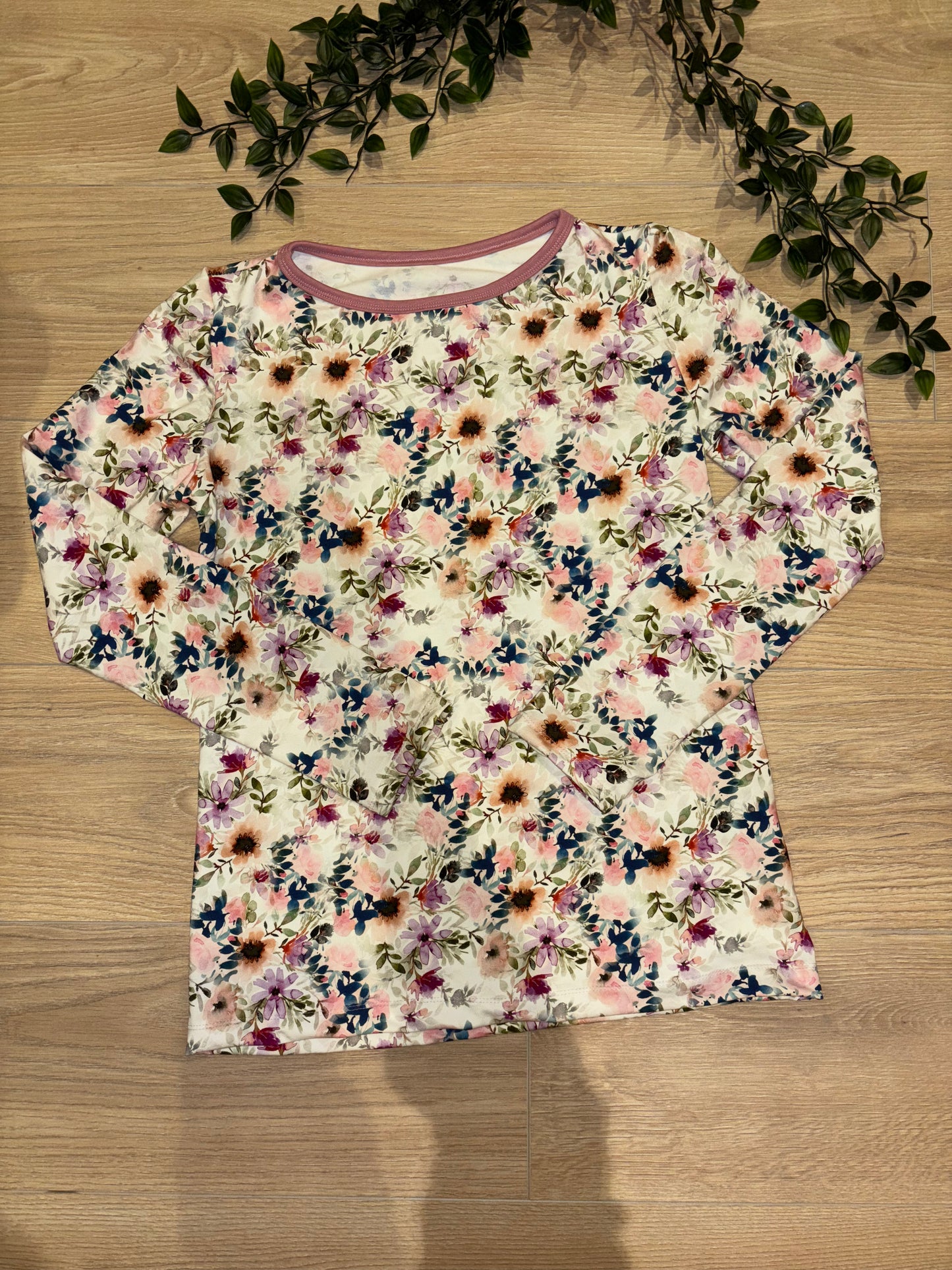 Dame trøje m/ blomster, str S 🌸