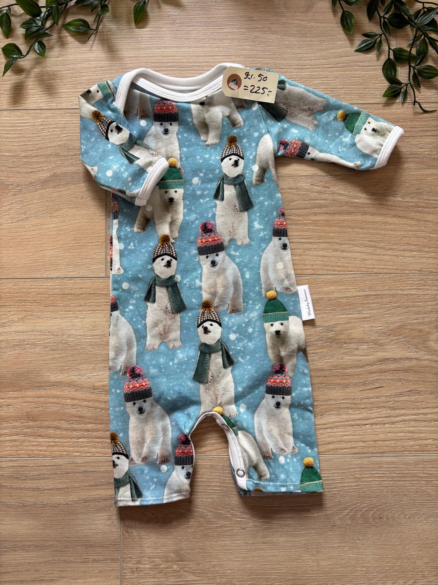 Heldragt m/ isbjørne m/ hat, str 50 🐻‍❄️
