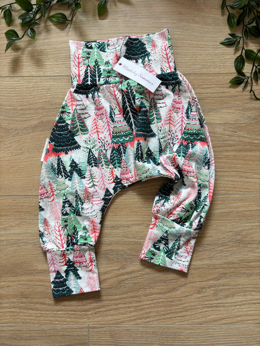 Bukser m/ juletræ, str 50/56 🎄