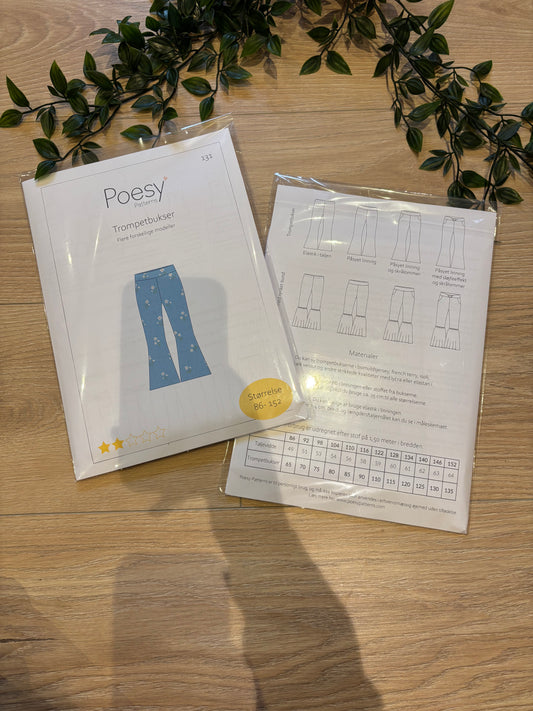 Poesy mønster, trompet bukser, str 86-152 👖