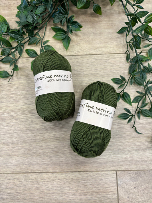 Extrafine merino uld 150, army 🧶