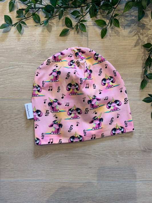 Top hue m/ enhjørninger, str 92/98/104 🦄