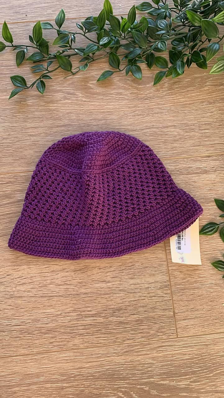 Bøllehat i lilla, str 2-4 år 💜