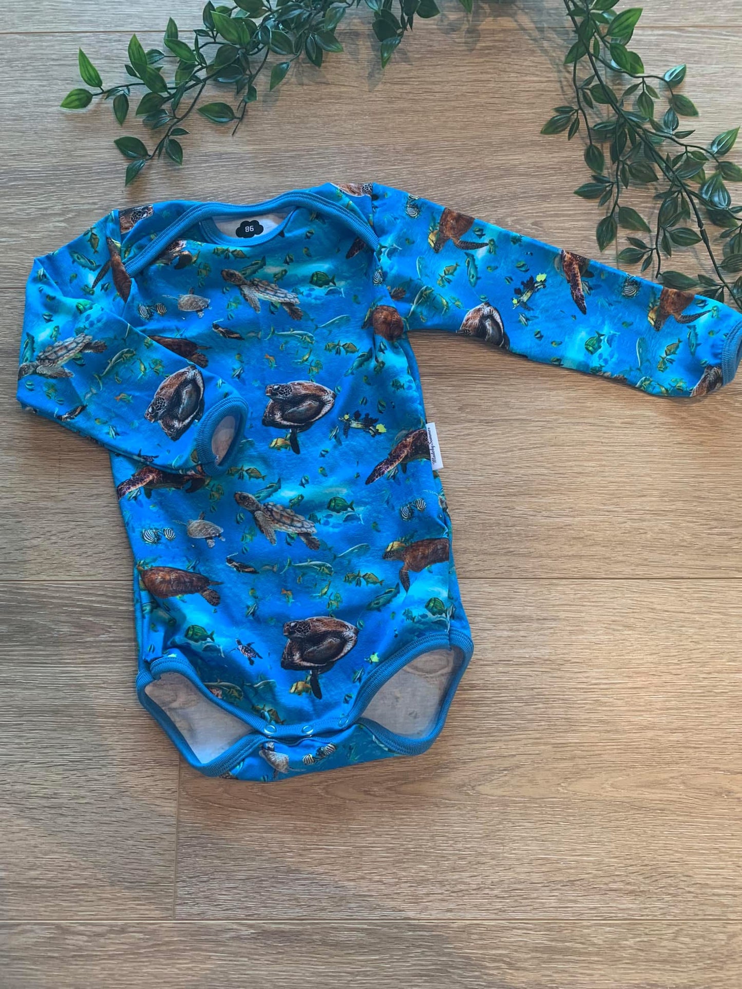 Body m/ skildpadder, str 86 💙