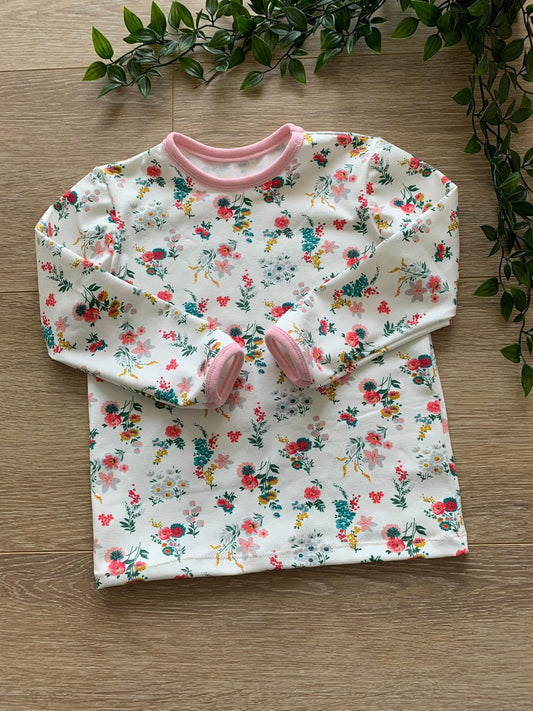 Trøje m/ blomster, str 92/98 🌸