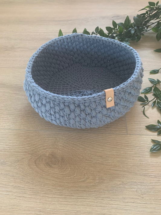 Stor rund kurv, lys jeans blå 💙