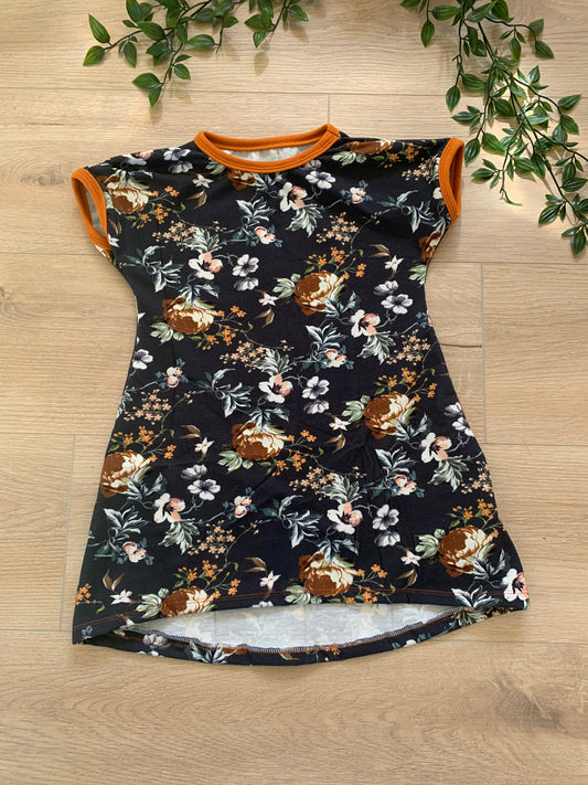 Hverdags kjole m/ blomster, str 98 🧡