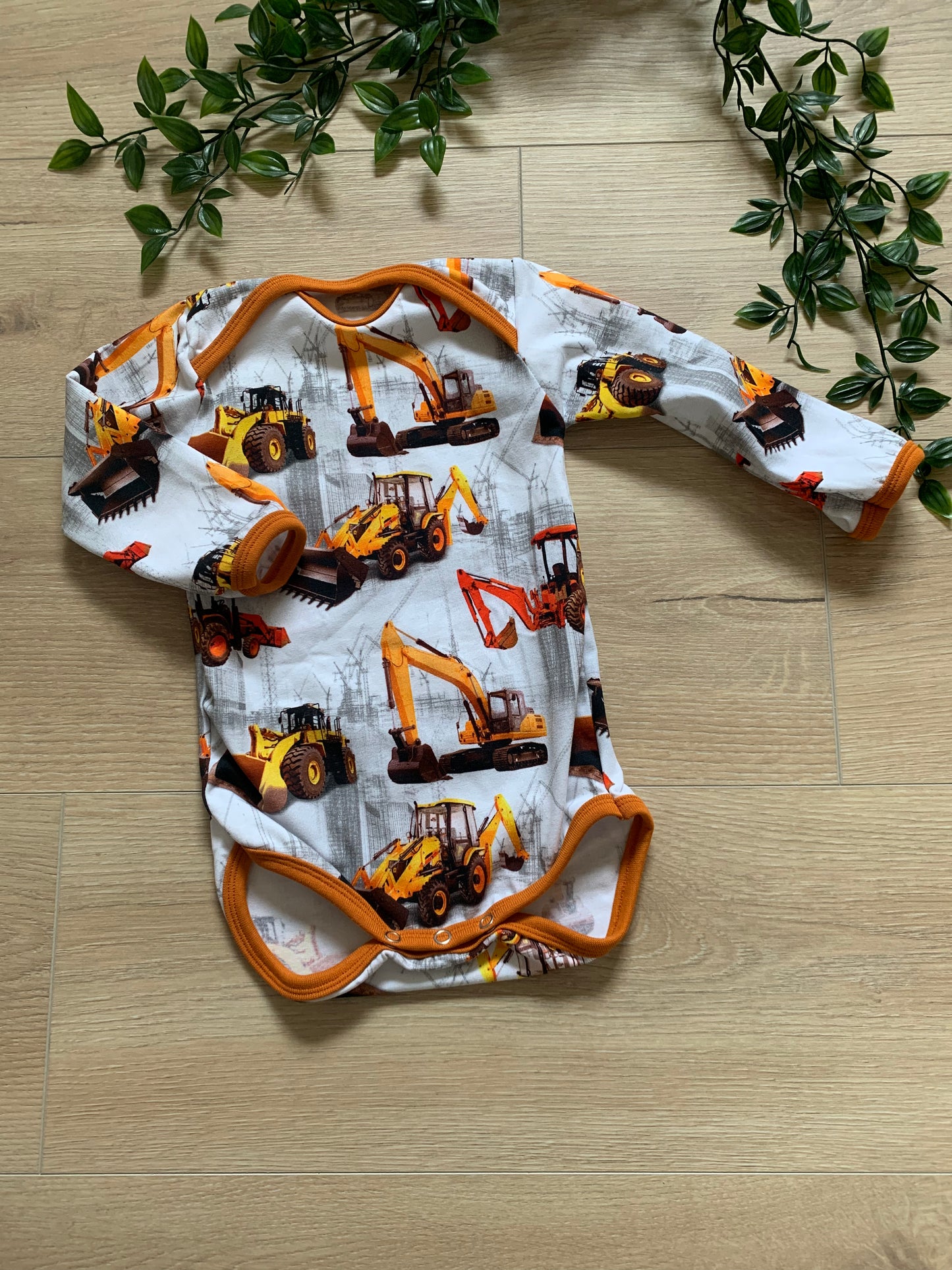 Body m/ gravmaskiner, str 68 🚜